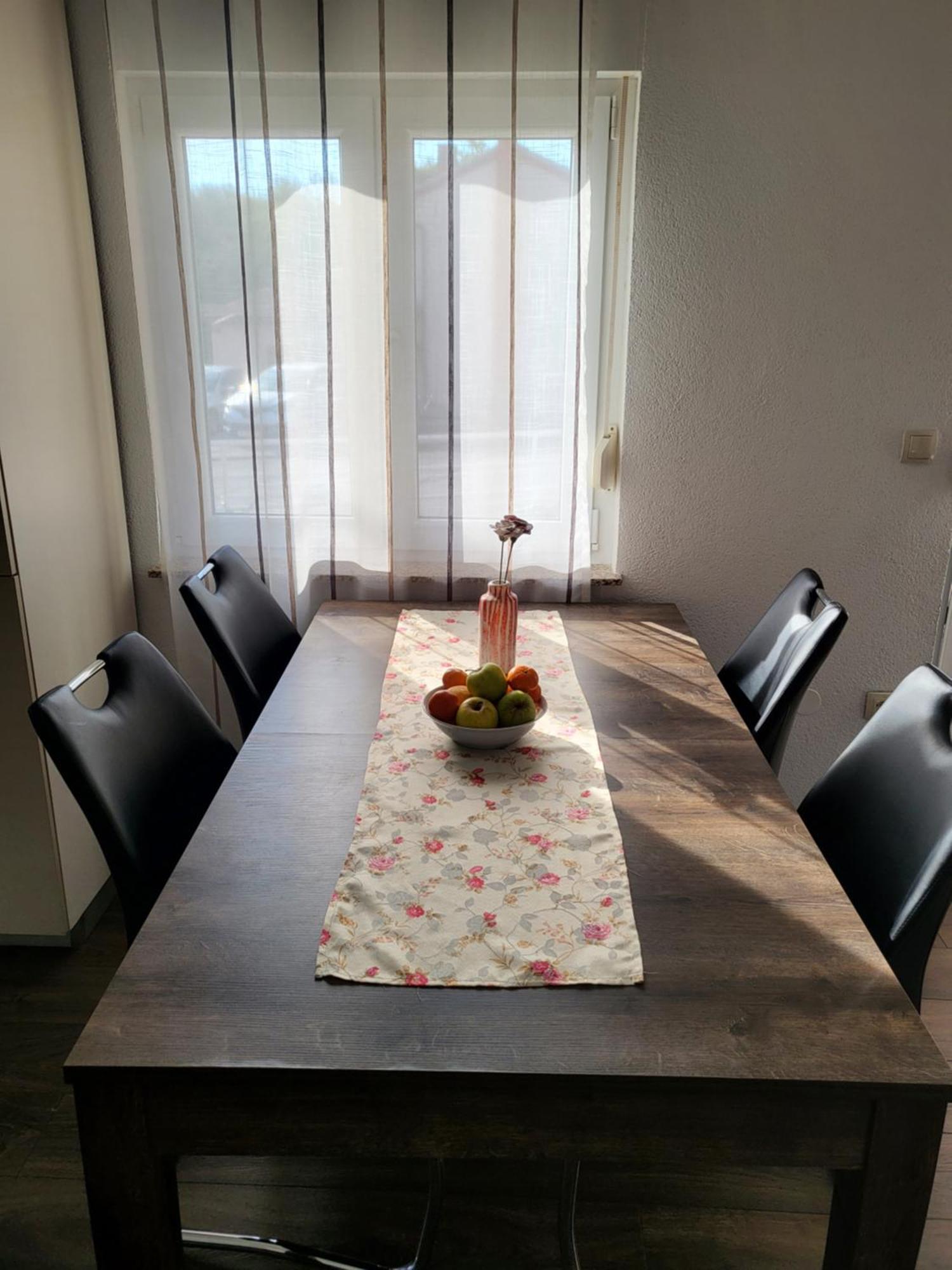 Apartmani Manda Omišalj Zewnętrze zdjęcie