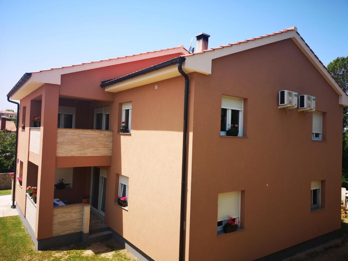 Apartmani Manda Omišalj Zewnętrze zdjęcie